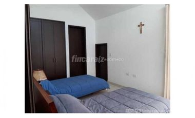 Casa En La Mesa Conjunto cerrado Altavista