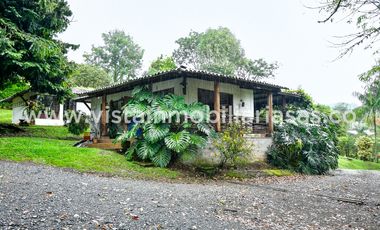 Venta o Permuta Casa Campestre Condominio el Agrado, Manizales