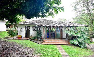 Venta o Permuta Casa Campestre Condominio el Agrado, Manizales