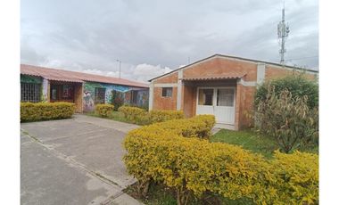 CASA EN VENTA EN PORTAL DE LA HACIENDA - TERREROS