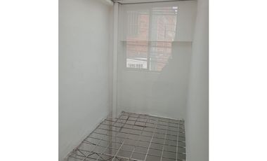 SE  ARRIENDA   APARTAMENTO 2 PISO EN CUBA