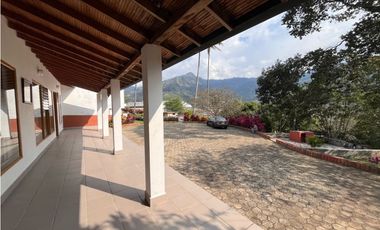 SE VENDE FINCA EN COPACABANA