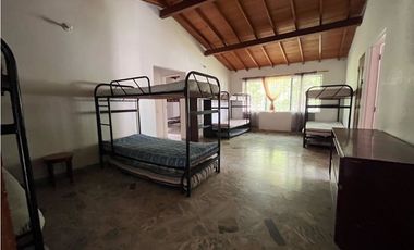 SE VENDE FINCA EN COPACABANA