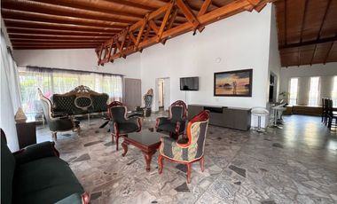 SE VENDE FINCA EN COPACABANA