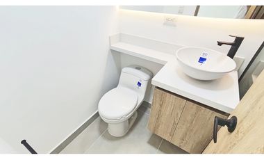 Vendo Moderno apto piso alto para estrenar en Itagüí/Ditaires