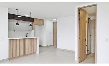Vendo Moderno apto piso alto para estrenar en Itagüí/Ditaires