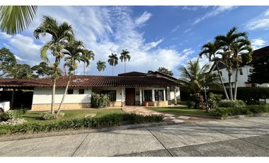VENTA DE CASA CAMPESTRE EN ARMENIA, QUINDO, COLOMBIA