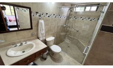 VENTA DE CASA CAMPESTRE EN ARMENIA, QUINDO, COLOMBIA