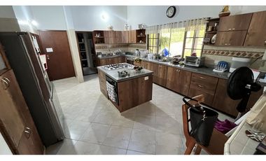 VENTA DE CASA CAMPESTRE EN ARMENIA, QUINDO, COLOMBIA