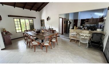 VENTA DE CASA CAMPESTRE EN ARMENIA, QUINDO, COLOMBIA