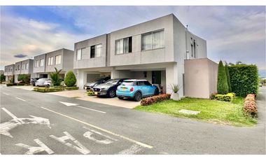 SE VENDE CASA ESQUINERA EN CONDOMINIO EN VERDE ALFAGUARA, JAMUNDI