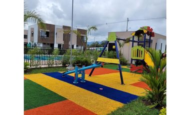 9497680 SM VENDO HERMOSA CASA EN CONJUNTO JAMUNDI PARQUE NATURA