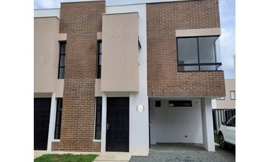 9497680 SM VENDO HERMOSA CASA EN CONJUNTO JAMUNDI PARQUE NATURA