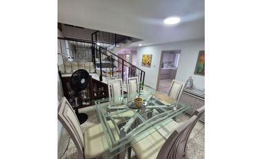 EN VENTA CASA DE 2 NIVELES EN VILLA SANTOS - BARRANQUILLA