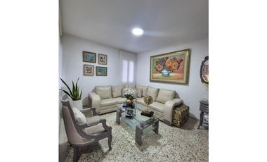 EN VENTA CASA DE 2 NIVELES EN VILLA SANTOS - BARRANQUILLA