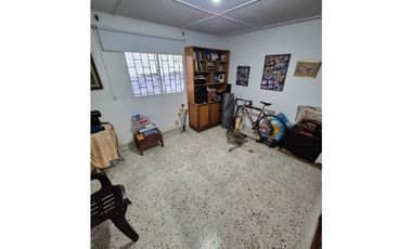 EN VENTA CASA DE 2 NIVELES EN VILLA SANTOS - BARRANQUILLA