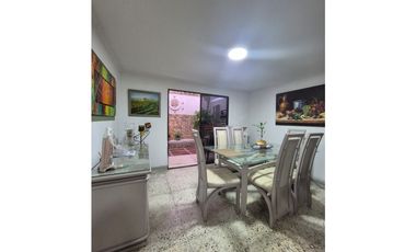 EN VENTA CASA DE 2 NIVELES EN VILLA SANTOS - BARRANQUILLA