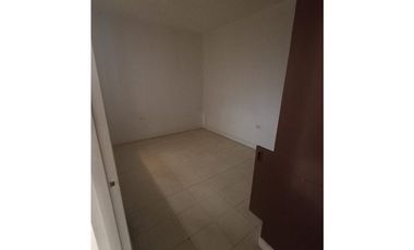 ALQUILER CASA EN 2 PISO