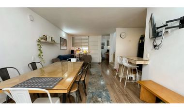 Casa remodelada de dos pisos en venta - Barrio La Italia Palmira Valle