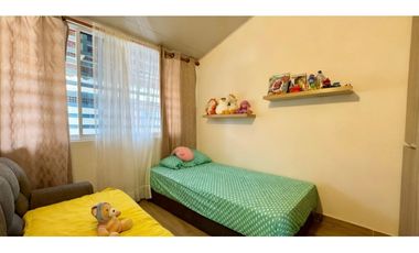 Casa remodelada de dos pisos en venta - Barrio La Italia Palmira Valle