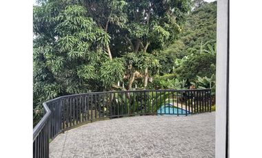 VENDO CASA CAMPESTRE CON PISCINA - LA MESA - URGEME