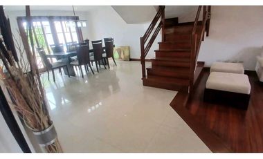 VENDO ESPECTACULAR CASA  DE 4 HABITACIONES EN CHIA EN CONJUNTO.