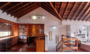 VENDO ESPECTACULAR CASA  DE 4 HABITACIONES EN CHIA EN CONJUNTO.
