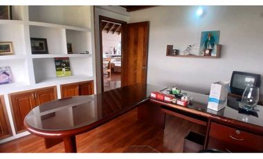 VENDO ESPECTACULAR CASA  DE 4 HABITACIONES EN CHIA EN CONJUNTO.