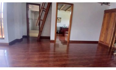VENDO ESPECTACULAR CASA  DE 4 HABITACIONES EN CHIA EN CONJUNTO.