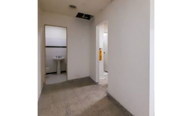 SE ARRIENDA LOCAL CENTRAL AL PARQUE DE ENVIGADO