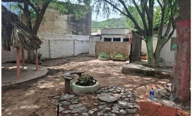 Se vende casa lote, 264m2 de terreno, a 1 cuadra del mar de taganga