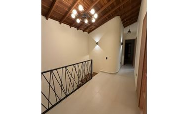 CASA EN VENTA EN LA CEJA