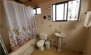 VENTA CASA DOS PISOS ESQUINERA CON LOCAL EL RECREO PALMIRA VALLE (JH)