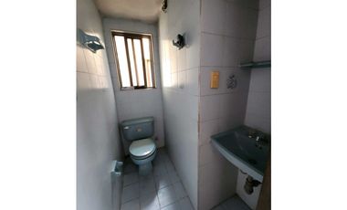 VENTA CASA DOS PISOS ESQUINERA CON LOCAL EL RECREO PALMIRA VALLE (JH)