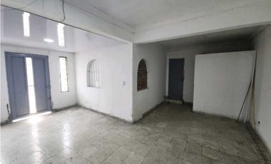 VENTA CASA DOS PISOS ESQUINERA CON LOCAL EL RECREO PALMIRA VALLE (JH)