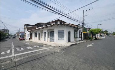 VENTA CASA DOS PISOS ESQUINERA CON LOCAL EL RECREO PALMIRA VALLE (JH)