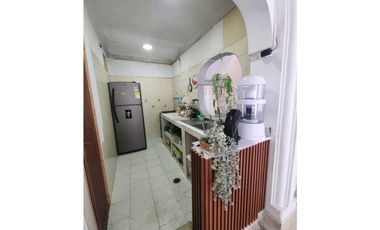 VENTA CASA DOS PISOS ESQUINERA CON LOCAL EL RECREO PALMIRA VALLE (JH)