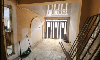 VENTA CASA DOS PISOS ESQUINERA CON LOCAL EL RECREO PALMIRA VALLE (JH)