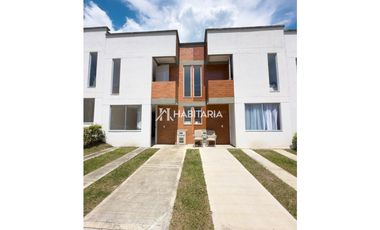 Venta de Casa Dúplex en Montemadero, Galicia con Piscina y Club Social