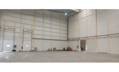 Bodegas de 3.600 m² en INMACONSA, Vía a Daule, Guayaquil