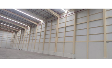 Bodegas de 3.600 m² en INMACONSA, Vía a Daule, Guayaquil