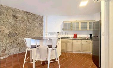 SE ALQUILA CONFORTABLE Y HERMOSO APARTAMENTO EN CASO ANTIGUO VV