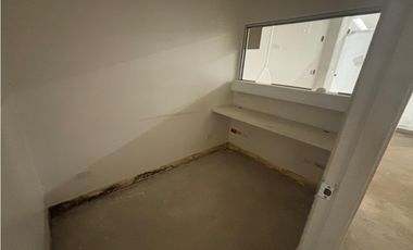 ARRAIJAN / WESTLAND MALL / 78M / PASILLO DE ALTO TRAFICO