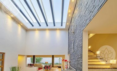 VENTA DE CASA EN RESIDENCIAL 