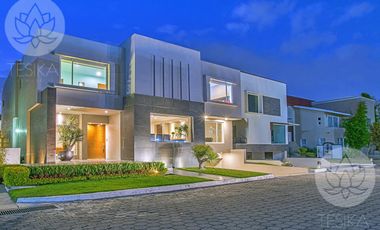 VENTA DE CASA EN RESIDENCIAL 