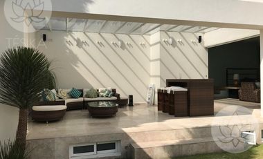 VENTA DE CASA EN RESIDENCIAL 