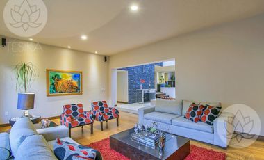 VENTA DE CASA EN RESIDENCIAL 