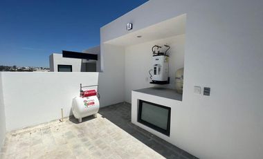 Casa en Coto Madeiras II  Av. Dr. Ángel Leaño, Bv. Valle Imperial