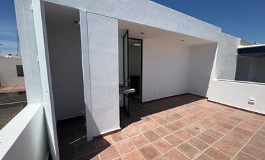 Casa en Coto Madeiras II  Av. Dr. Ángel Leaño, Bv. Valle Imperial