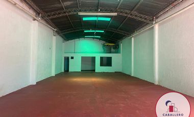 Depósito en alquiler de 170m2 ubicado en Malvinas